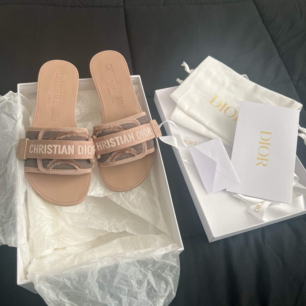 Dior evolution slide